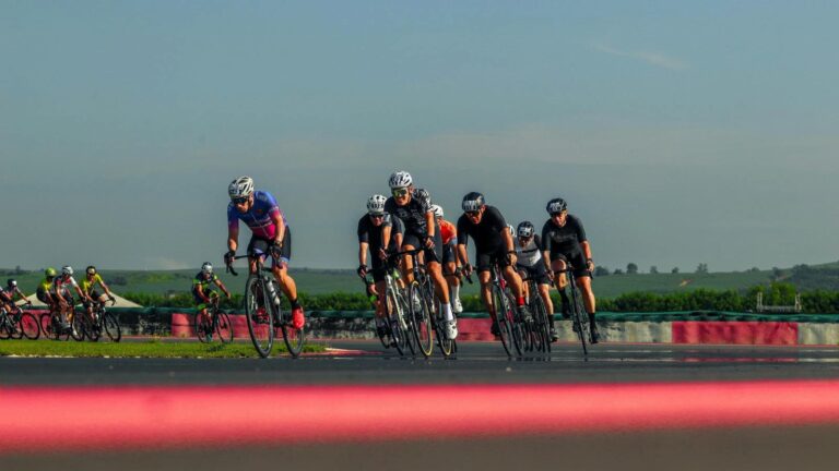 Starting at a controlled pace and managing effort throughout the ride leads to stronger overall performance.