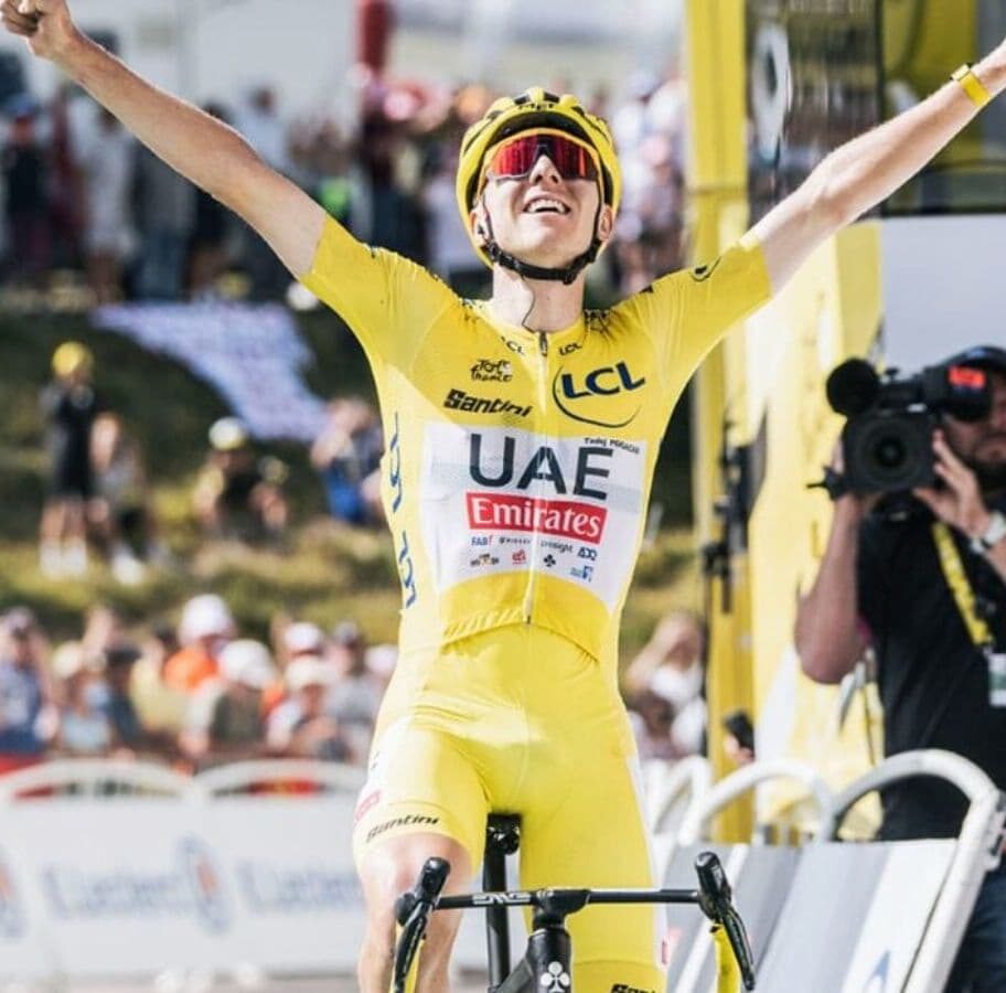 cyclist winning the race with correct gear changes